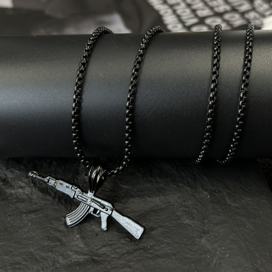 European and American retro men's clothing accessories, necklaces, necklaces, AK47 gun pendants, fashion accessories, can be sent in one piece