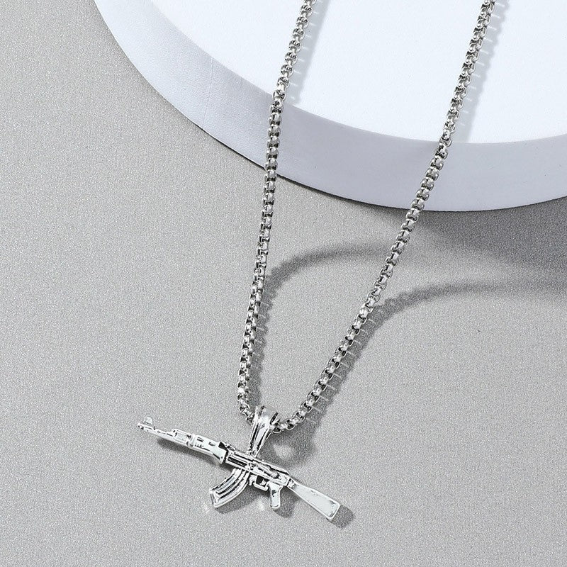 European and American retro men's clothing accessories, necklaces, necklaces, AK47 gun pendants, fashion accessories, can be sent in one piece