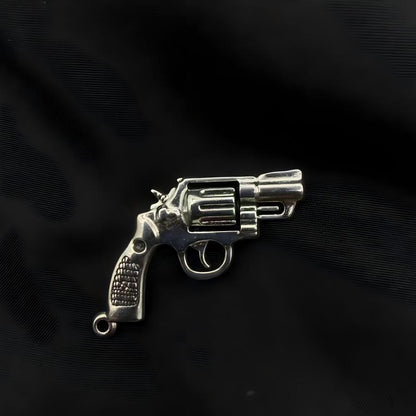 Hip-hop titanium steel necklace for men, gun-shaped pendant, trendy personality, light luxury niche design accessory