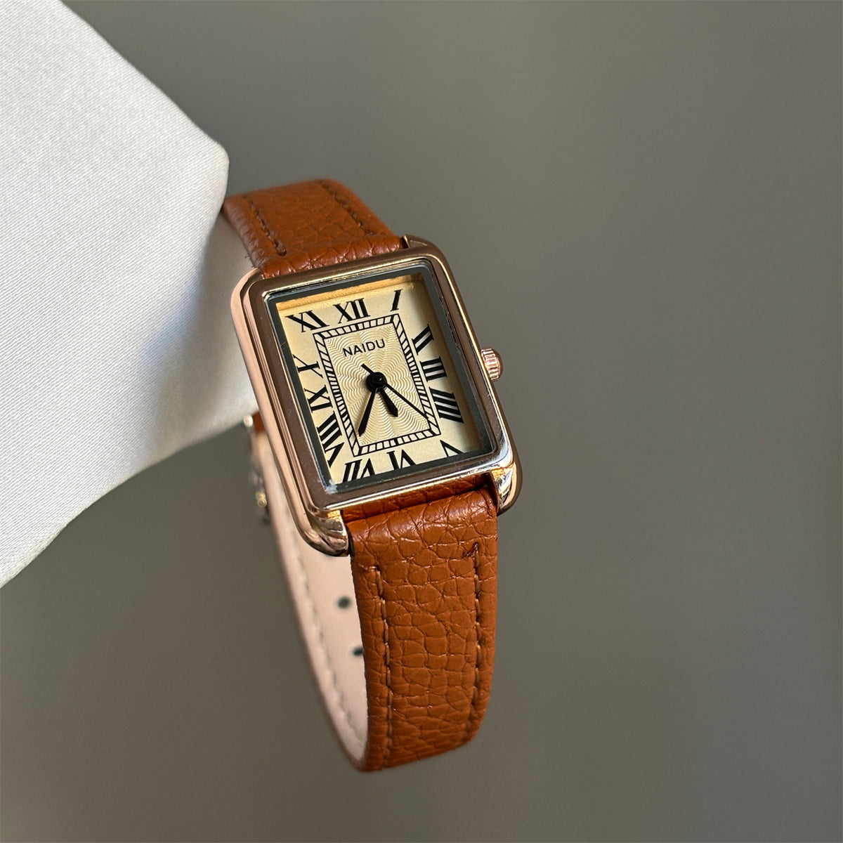 IEKE niche minimalist light luxury square dial belt watch schoolgirl fashion casual white temperament quartz watch