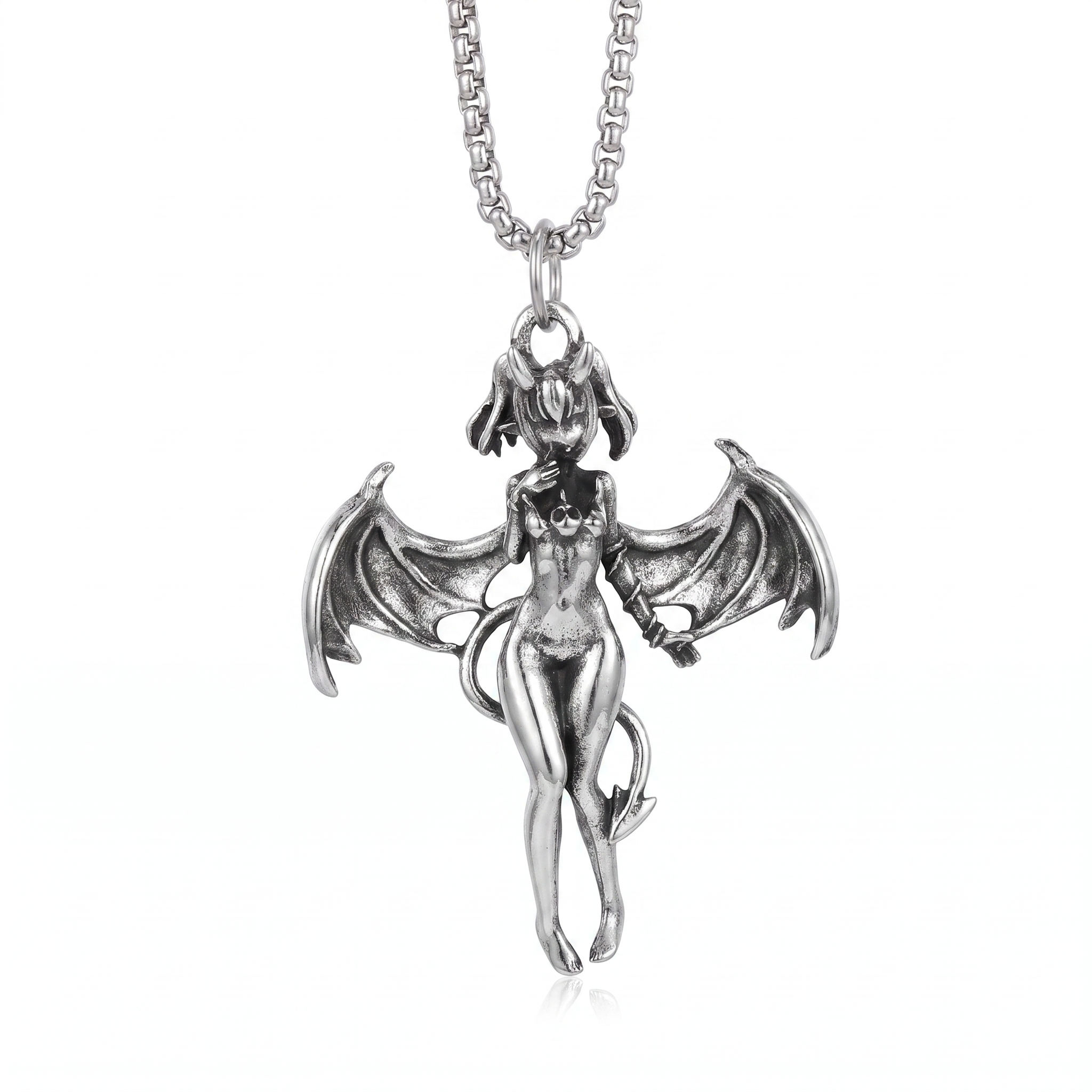 LADY WINGS NECKLACE