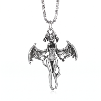 LADY WINGS NECKLACE