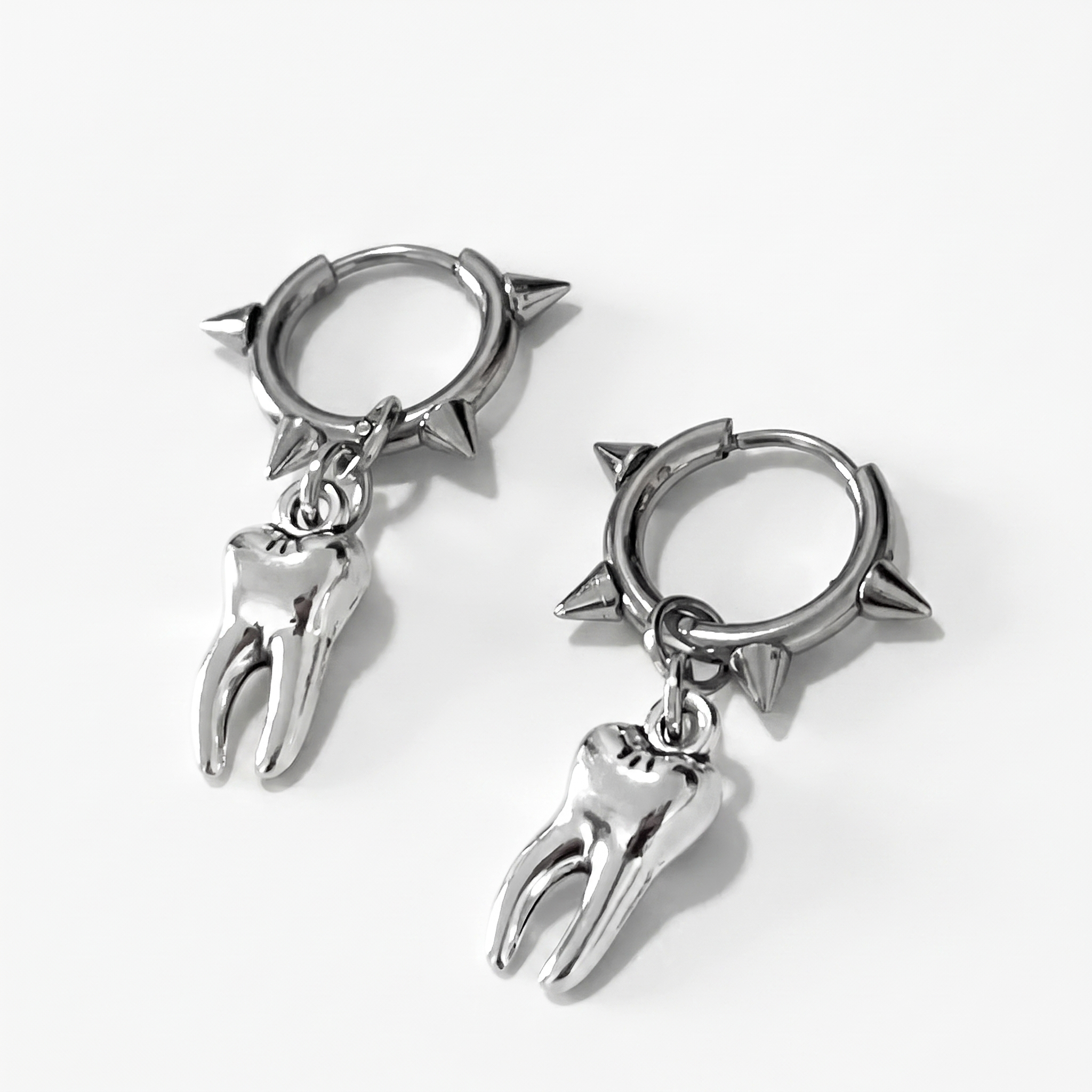 TEETH DANGLE EARRINGS